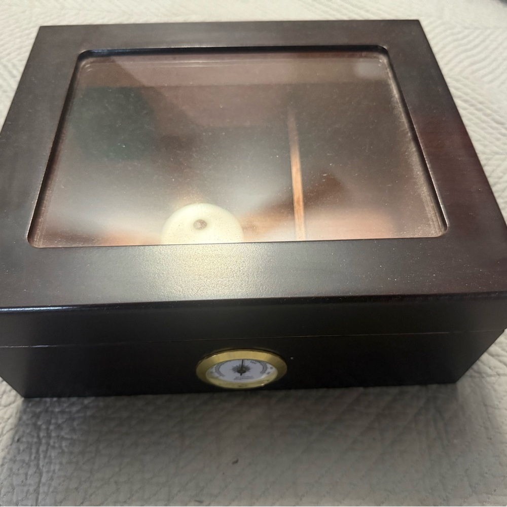 MANTELLO Cigars Humidor Glass Top Cedar Lined Cigar Box Up To 50 Cigars